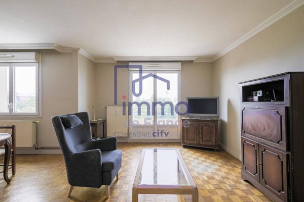 Grenoble, T4+ Cuisine transformé en T3+ Cuisine