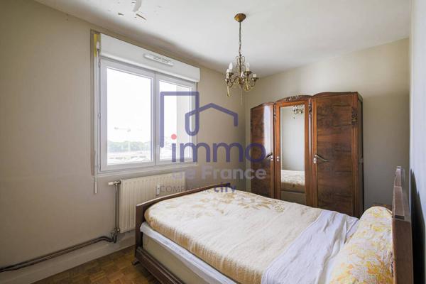 Grenoble, T4+ Cuisine transformé en T3+ Cuisine