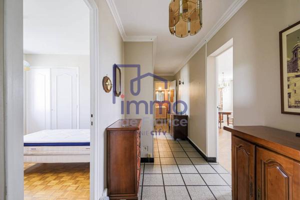 Grenoble, T4+ Cuisine transformé en T3+ Cuisine