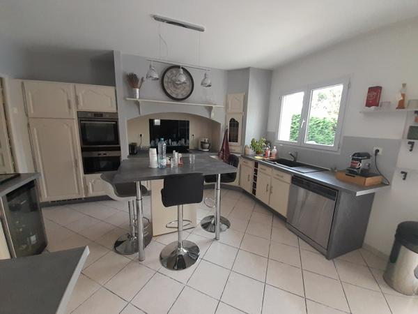 Maison
                                                                                                                                                                                                                                                                                                                        5 pièce(s)                                                                                                                                                                                                          4 chambre(s)                                                                                                                                                                                                          130  m²