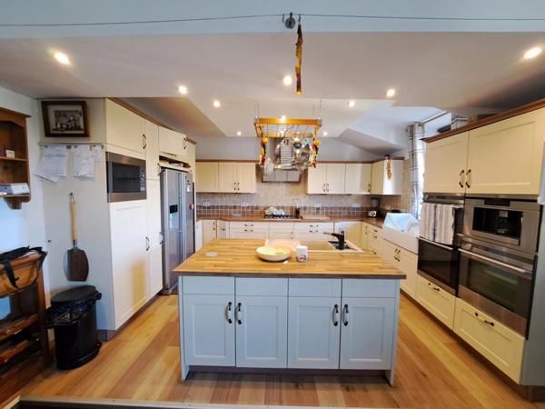 Vente Maison 15 pièces 480 m2 à Saint-Girons