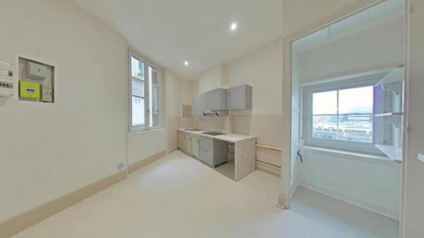 Appartement 3 pièces                                        - 42000 Saint-Étienne Réf : 9492