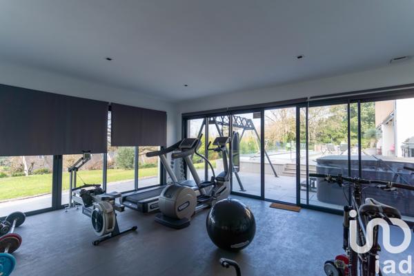 Maison à vendre 7 pièces 192 m² Saint-Cyr-sur-Loire