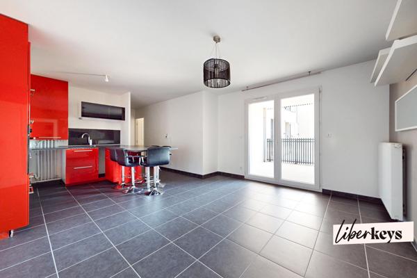 Très bel appartement T4 avec balcon et garage double - Au cœur d'Azieu à Genas
