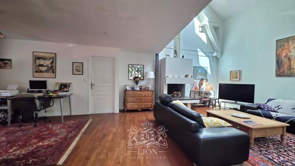 Grande Maison type Loft avec Garage proche bois