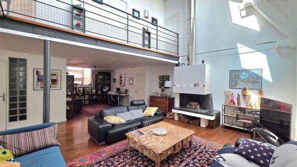 Grande Maison type Loft avec Garage proche bois