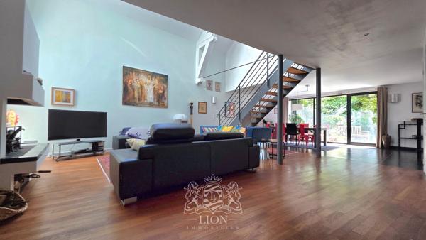 Grande Maison type Loft avec Garage proche bois