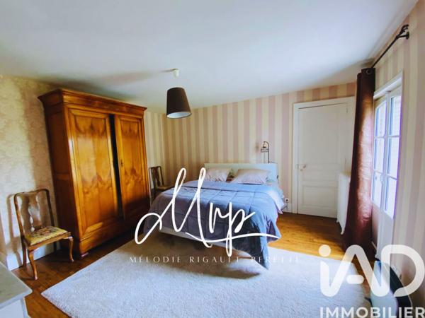 Maison à vendre 8 pièces 228 m² La Neuve-Lyre