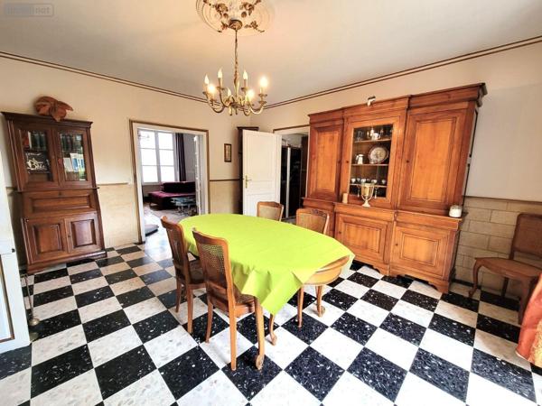 Maison de ville à vendre à Cloyes-les-Trois-Rivières dans l'Eure-et-Loir (28220), ref : RCA/786   
Centre-ville