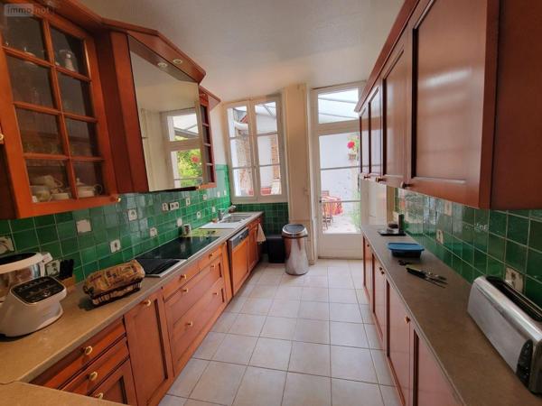 Maison de ville à vendre à Cloyes-les-Trois-Rivières dans l'Eure-et-Loir (28220), ref : RCA/786   
Centre-ville