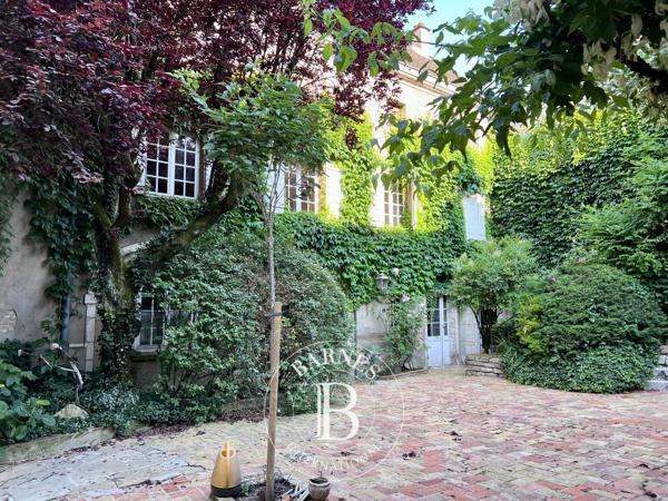 Chalon-sur-Saône, Hôtel particulier 6 Chambres -  600 m² à vendre