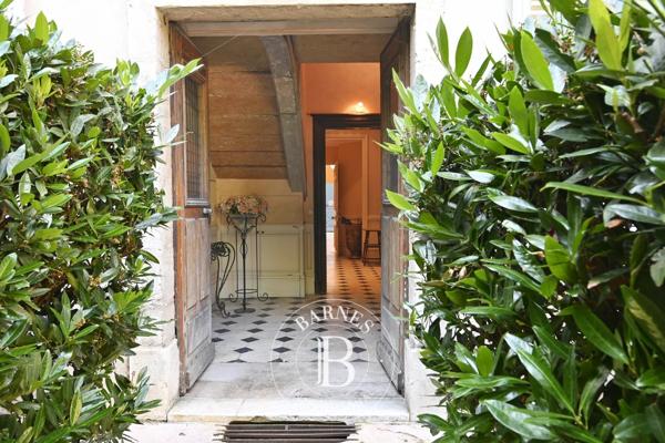 Chalon-sur-Saône, Hôtel particulier 6 Chambres -  600 m² à vendre