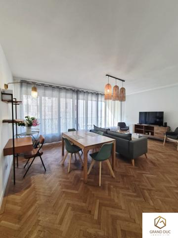 MARSEILLE 2e – VIEUX-PORT – GRAND T2 MEUBLÉ AVEC TERRASSE