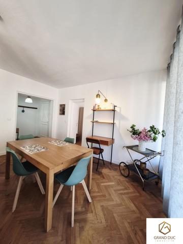 MARSEILLE 2e – VIEUX-PORT – GRAND T2 MEUBLÉ AVEC TERRASSE