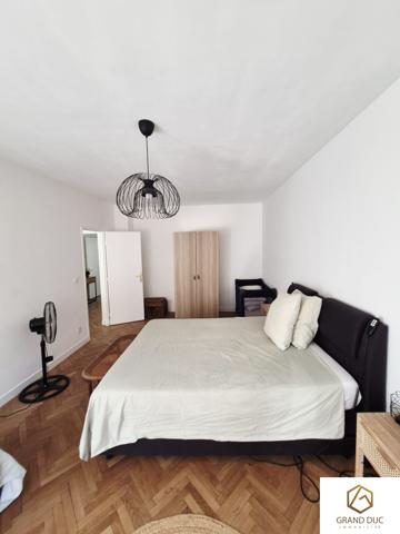 MARSEILLE 2e – VIEUX-PORT – GRAND T2 MEUBLÉ AVEC TERRASSE