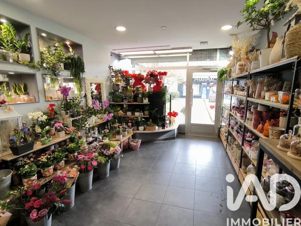 Cadeaux, Fleurs​ à vendre 55 m² Grigny