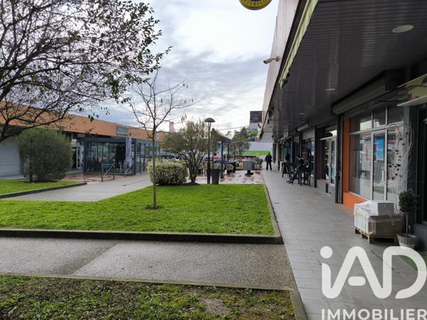 Cadeaux, Fleurs​ à vendre 55 m² Grigny