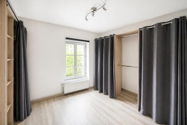 MAISON AVEC DEPENDANCE - ENGHIEN LES BAINS - 7 PIECES