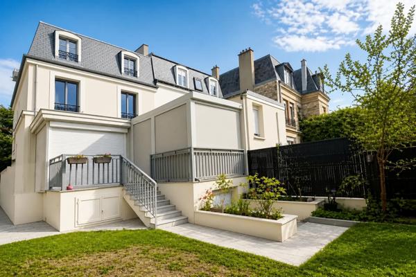 MAISON AVEC DEPENDANCE - ENGHIEN LES BAINS - 7 PIECES