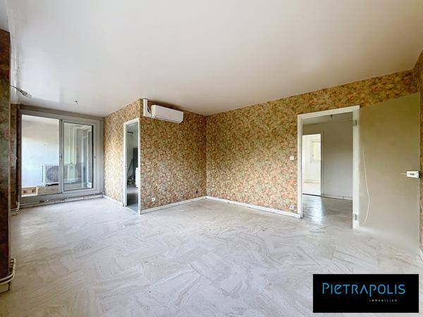 T5 de 97m² + garage + cave Situé 5 Avenue Jean Cagne 69200 Vénissieux