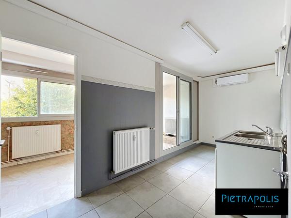 T5 de 97m² + garage + cave Situé 5 Avenue Jean Cagne 69200 Vénissieux