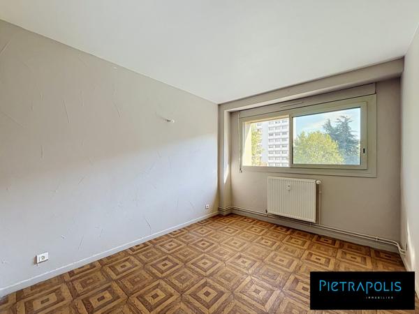 T5 de 97m² + garage + cave Situé 5 Avenue Jean Cagne 69200 Vénissieux