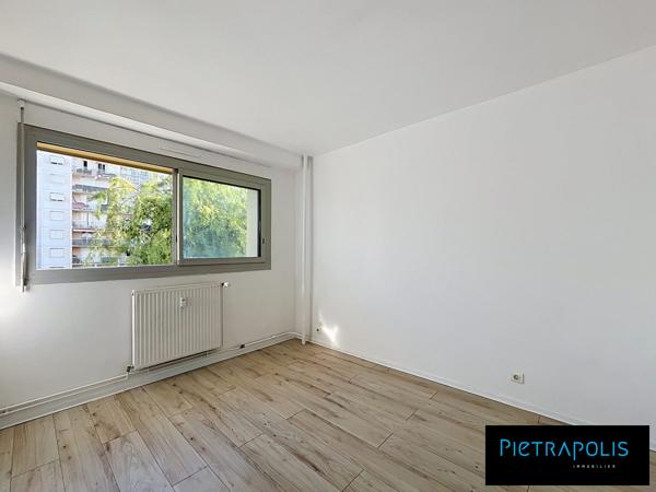 T5 de 97m² + garage + cave Situé 5 Avenue Jean Cagne 69200 Vénissieux