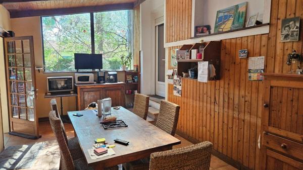 Maison individuelle à vendre à L'Éguille en Charente-Maritime (17600), ref : Ref 02058   
bourg