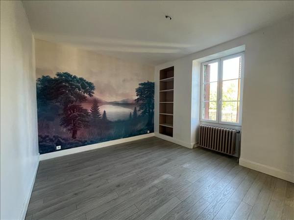 Maison à vendre |  Saint-Amand-Montrond |  4 pièces | 97 m²