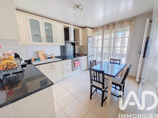 Maison à vendre 8 pièces 184 m² Roissy-en-Brie