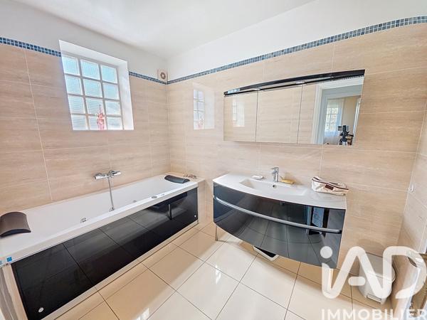 Maison à vendre 8 pièces 184 m² Roissy-en-Brie