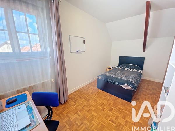 Maison à vendre 8 pièces 184 m² Roissy-en-Brie