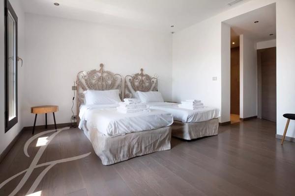 Maison en pierres au style contemporain à louer à Vence