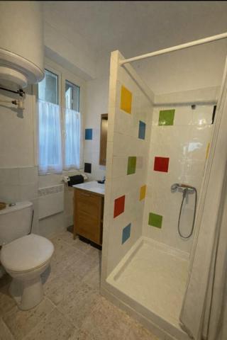 Cassis T2 avec terrasse vue mer