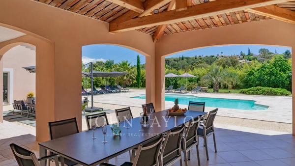Roquefort-les-Pins - Belle villa dans domaine prisé