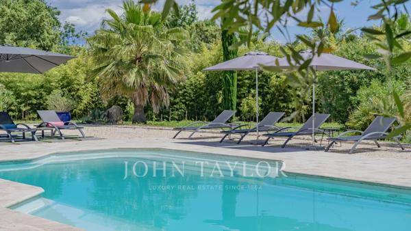 Roquefort-les-Pins - Belle villa dans domaine prisé