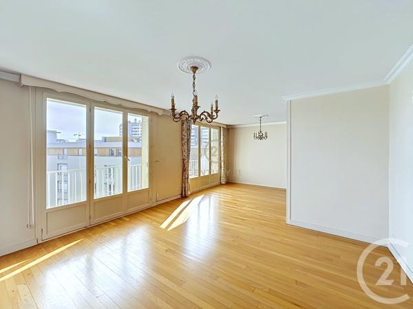 Appartement F4 à vendre  3 pièces - 94,68 m 2   LYON  - 69008