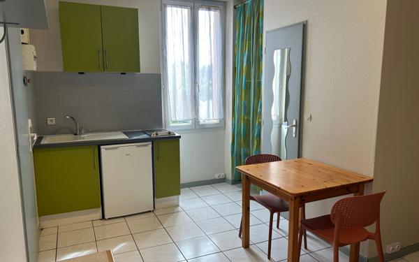 Appartement à louer    1 pièce •  Mont-de-Marsan