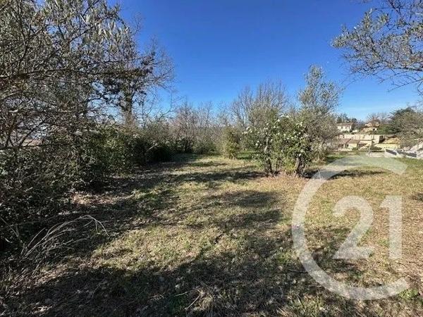 Terrain à vendre  3100 m 2   ST MAXIMIN LA STE BAUME  - 83