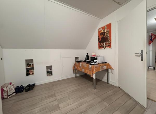 A VENDRE : T2 à RONCHIN • • 76 200 € FAI • Réf. 1592