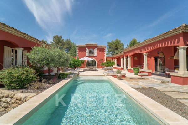 Hacienda contemporaine dans un écrin de verdure entre Nîmes et Montpellier