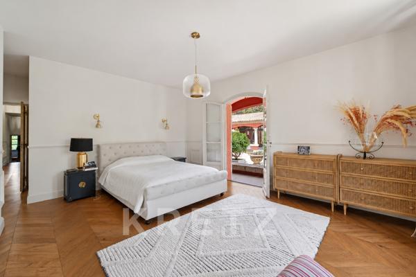 Hacienda contemporaine dans un écrin de verdure entre Nîmes et Montpellier