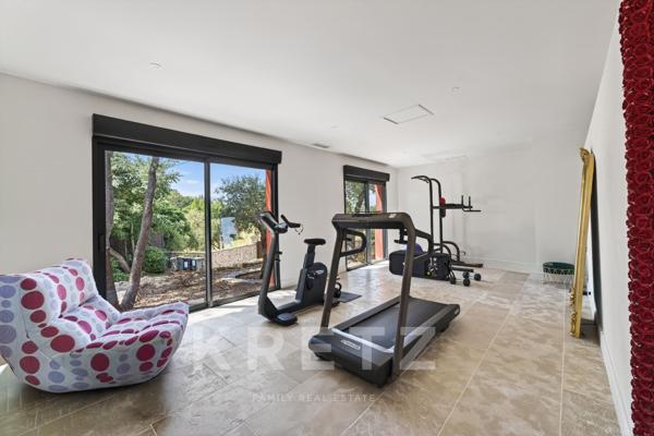 Hacienda contemporaine dans un écrin de verdure entre Nîmes et Montpellier