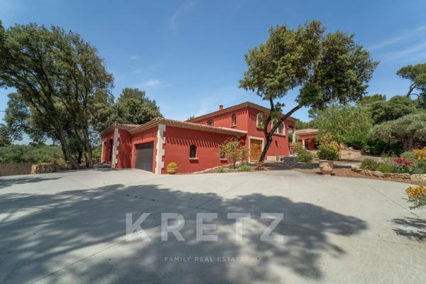 Hacienda contemporaine dans un écrin de verdure entre Nîmes et Montpellier