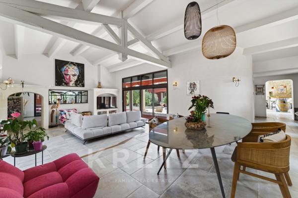 Hacienda contemporaine dans un écrin de verdure entre Nîmes et Montpellier