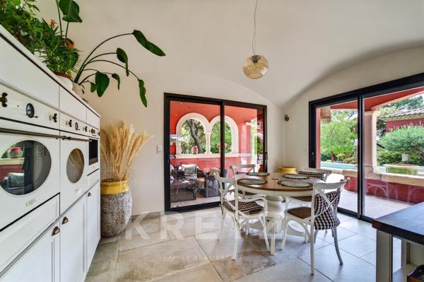 Hacienda contemporaine dans un écrin de verdure entre Nîmes et Montpellier