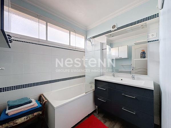 À Blois, bel appartement lumineux de 74 m² avec balcon, 3 chambres et vue dégagée. Idéal résidence principale ou investissement locatif rentable.