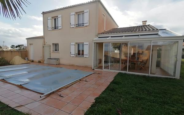 Maison à vendre    5 pièces • 153 m2 Meschers-sur-Gironde