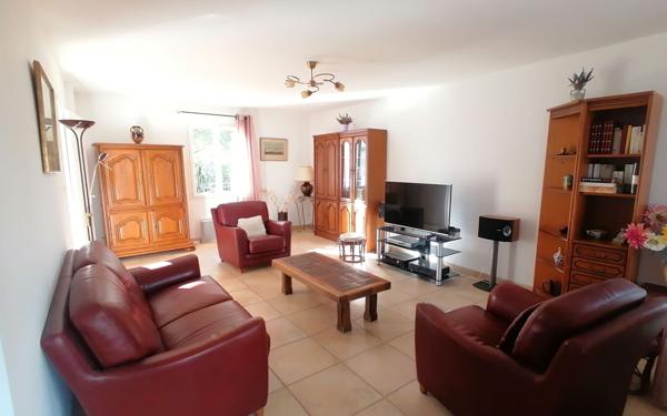 Maison à vendre    5 pièces • 153 m2 Meschers-sur-Gironde