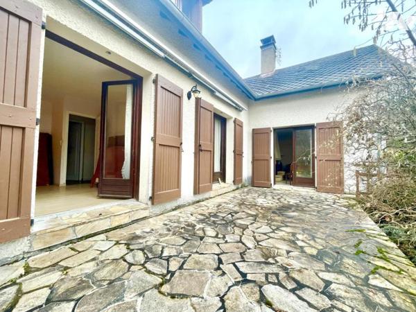 MAISON FAMILIALE DE 5 CHAMBRES – Calme & Potentiel à Saint-Alban